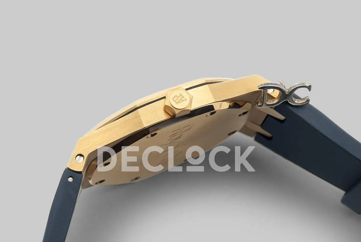 Replica Audemars Pigeut Royal Oak 15202 Gold Gold Dial on Blue Rubber Strap - Replica Watches