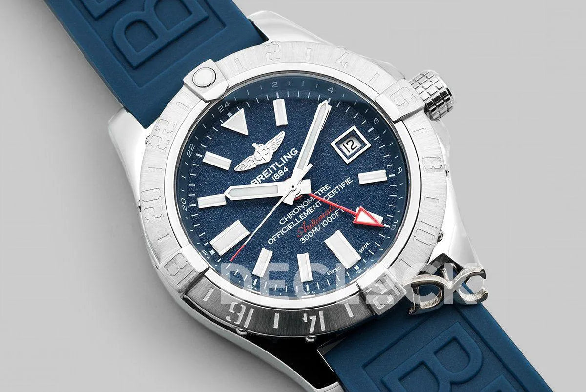 Replica Breitling Avenger II GMT Blue Dial in Steel on Rubber Strap - Replica Watches